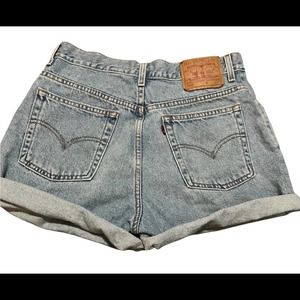 Vtg Levi’s 550 Relaxed Fit Denim Shorts 12